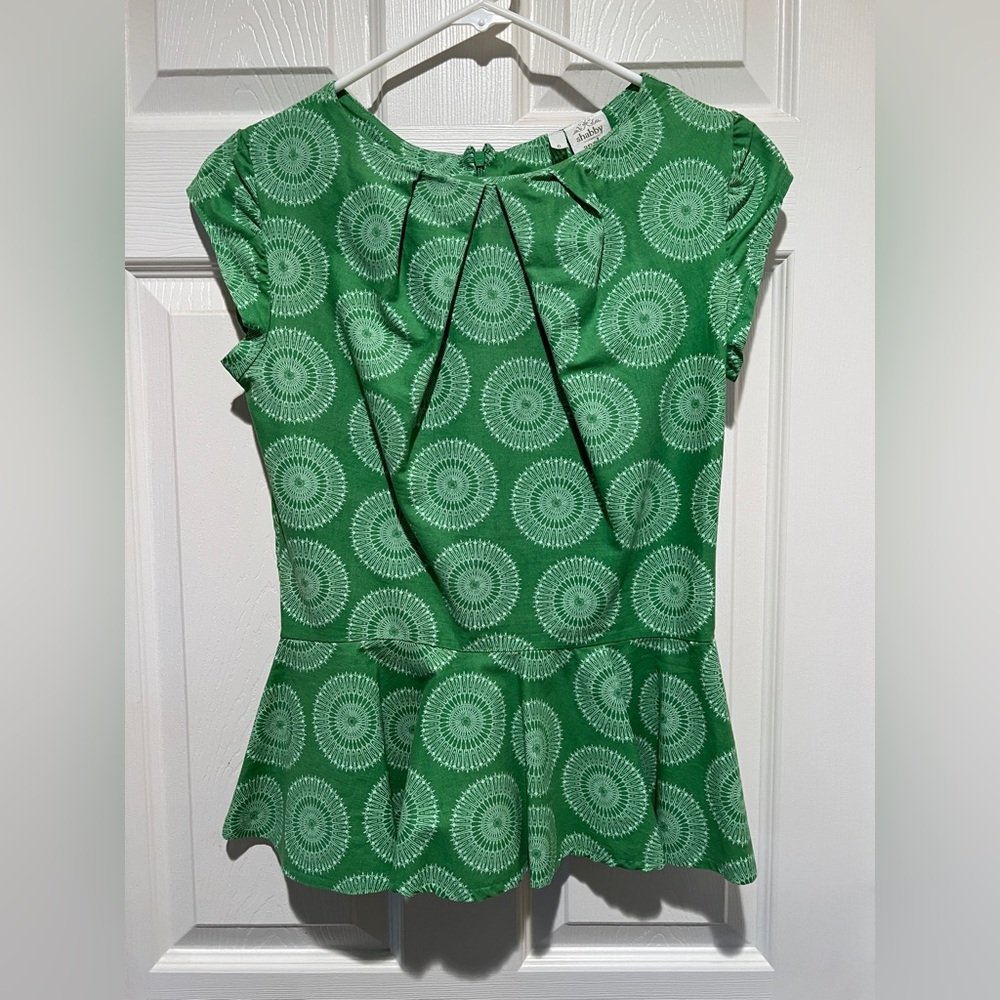 Shabby Apple Women’s Green Peplum Top Size 6
